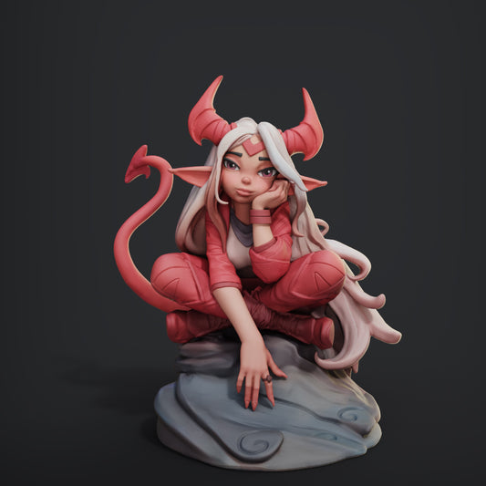 Tiefling display miniature by Female Miniatures – 3D printed 68 mm resin model for painting and display